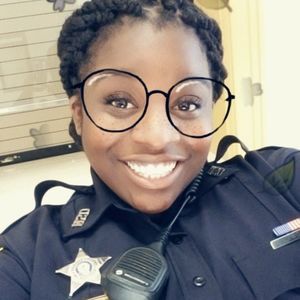 Meet your Posher, Ami